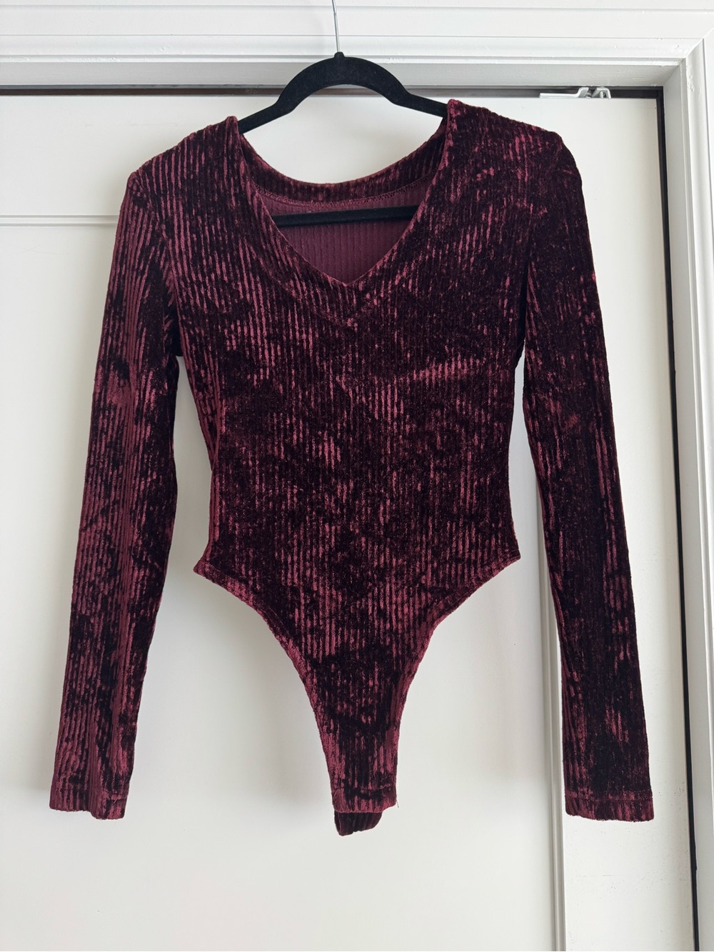 Contempo Vintage Velvet Crushed Long Sleeve Bodysuit, XXS